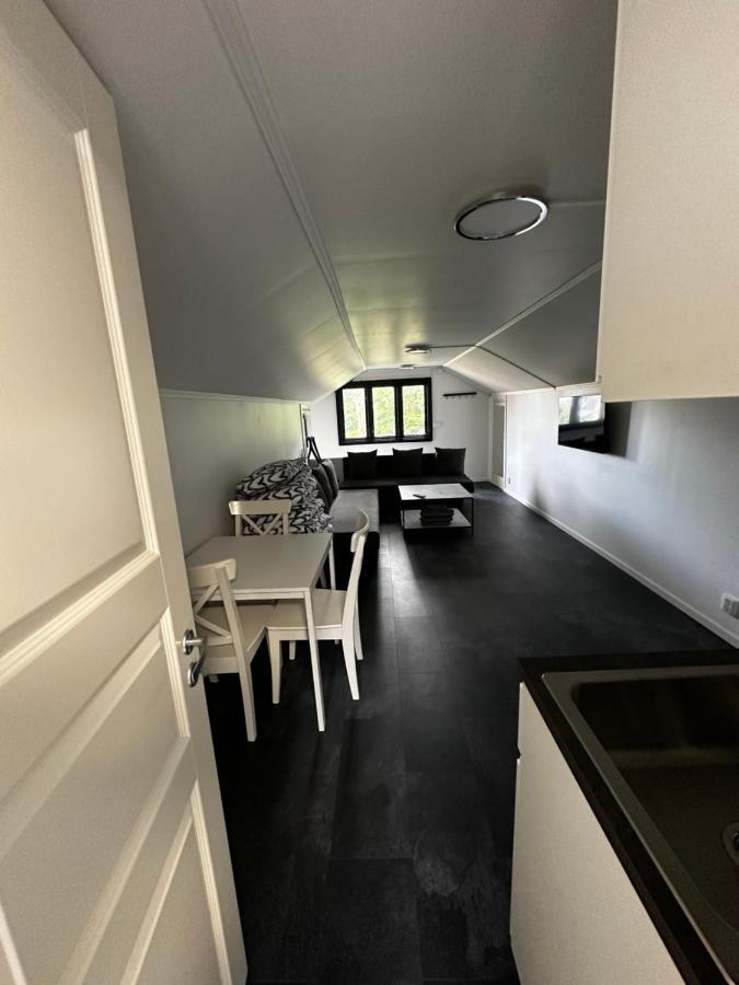 Luxurious Apartment Near Citycenter Бурос Экстерьер фото